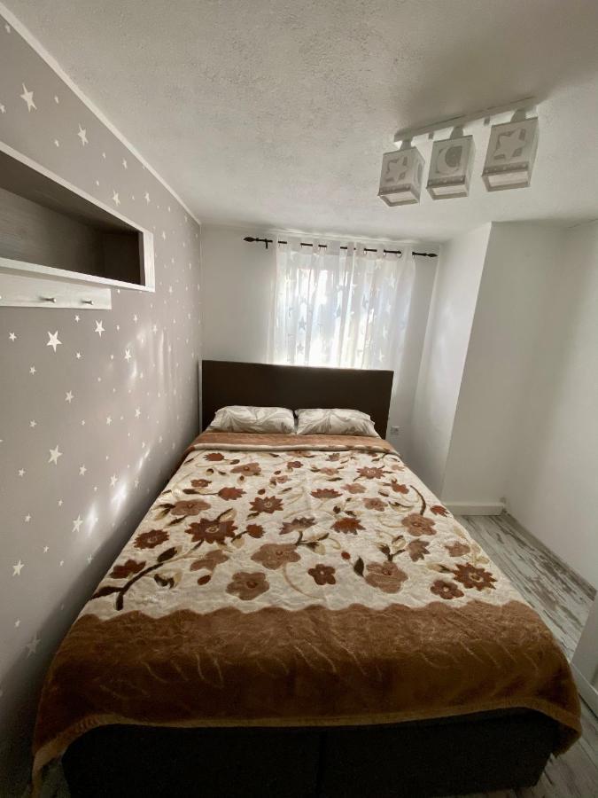 El Greco Ferienwohnung Tieringen Eksteriør bilde